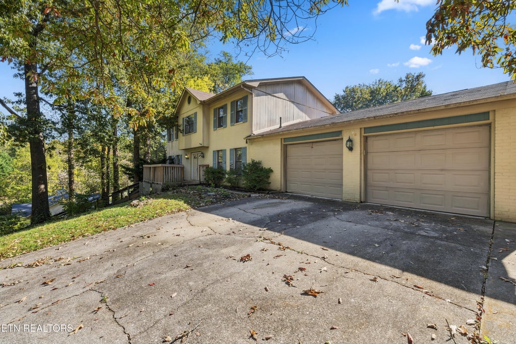 Photo of 11336 Gilbert Drive, Knoxville, TN 37932 (MLS # 1360440)