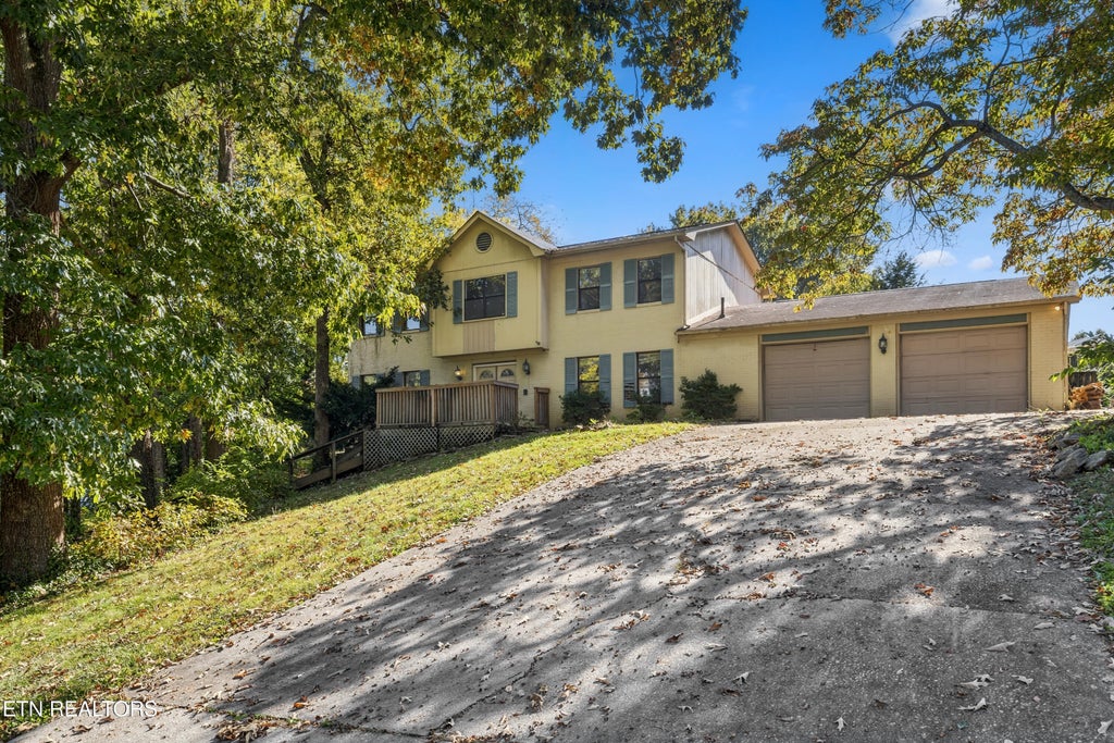 Photo of 11336 Gilbert Drive, Knoxville, TN 37932 (MLS # 1360440)