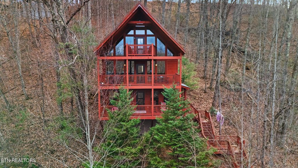 Photo of 1322 Ridgefield Drive, Sevierville, TN 37876 (MLS # 1324930)