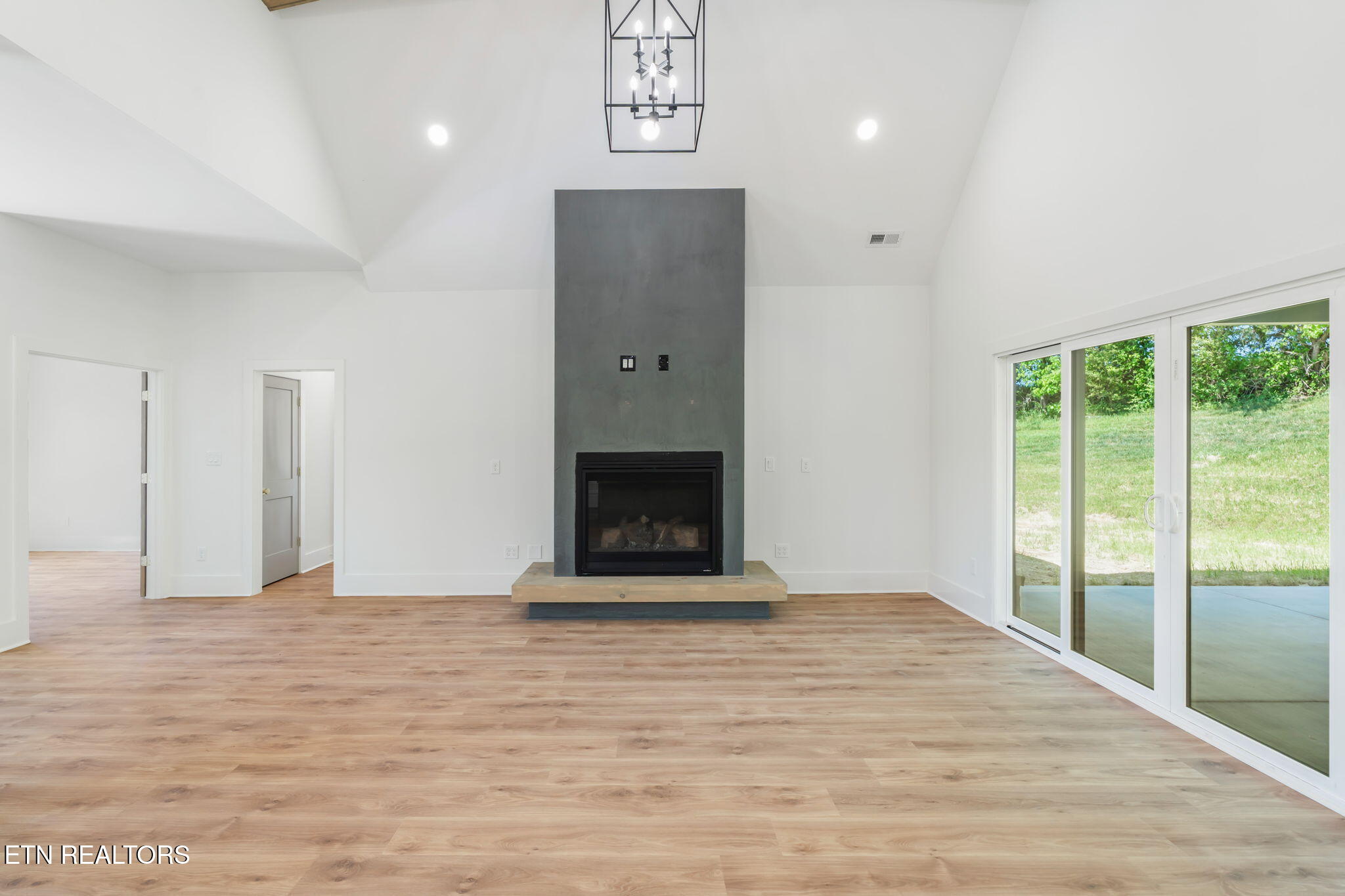 1211 Herbert Drive