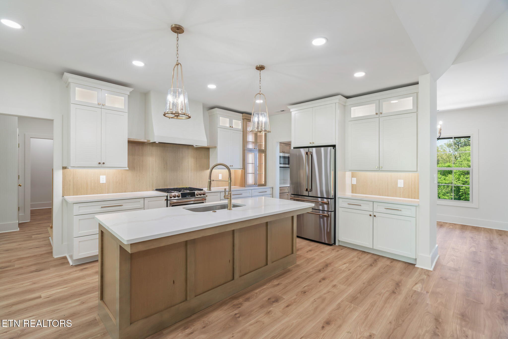1211 Herbert Drive