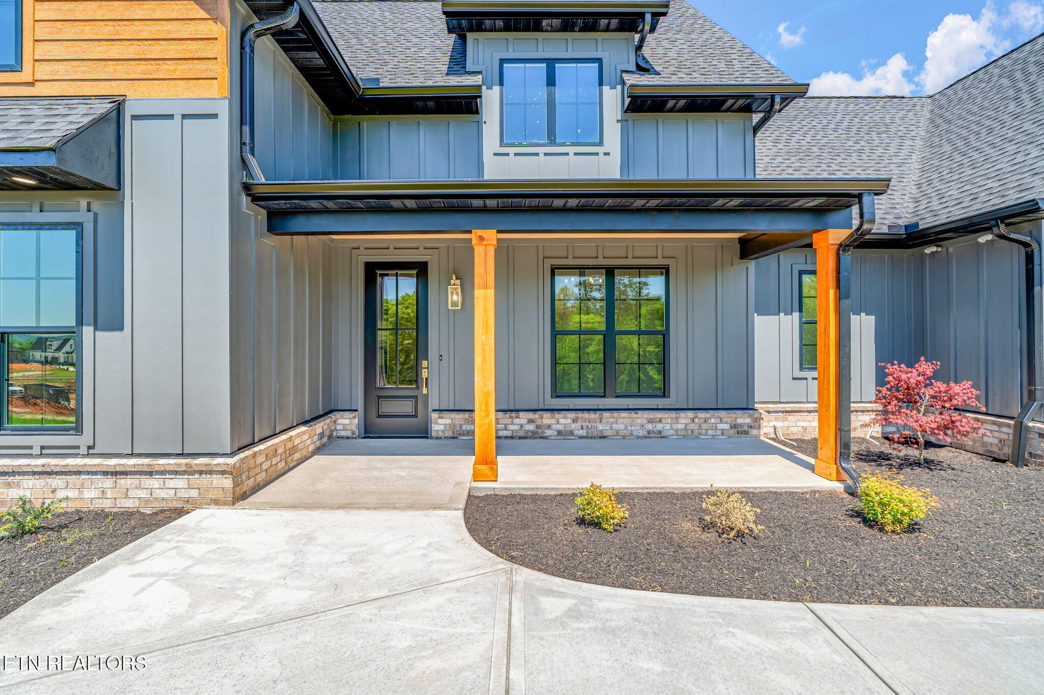 1211 Herbert Drive