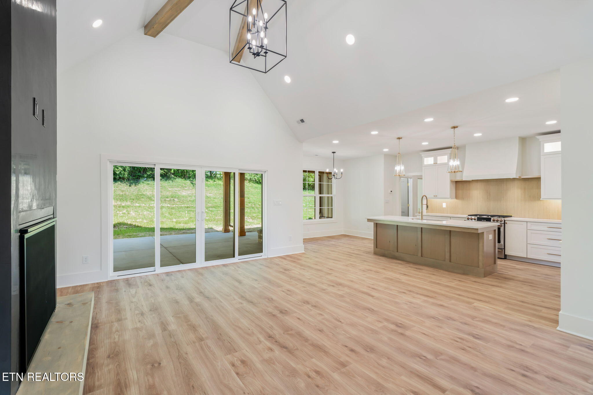1211 Herbert Drive