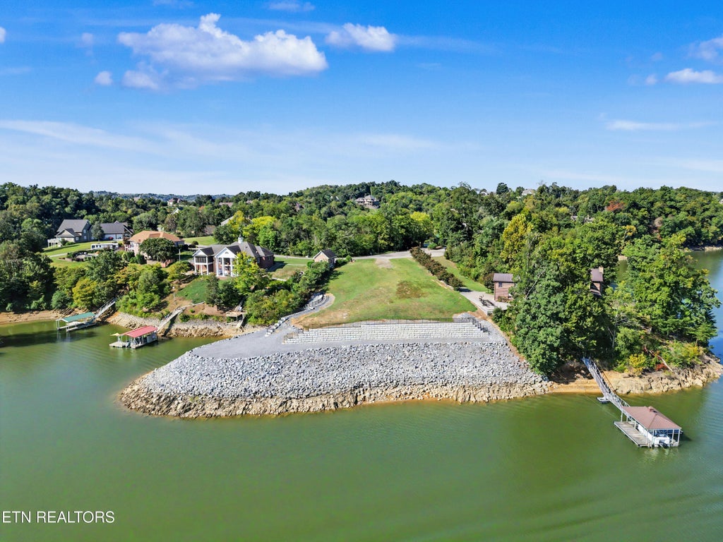 Photo of 186 Scenic Shores Drive, Dandridge, TN 37725 (MLS # 1356134)