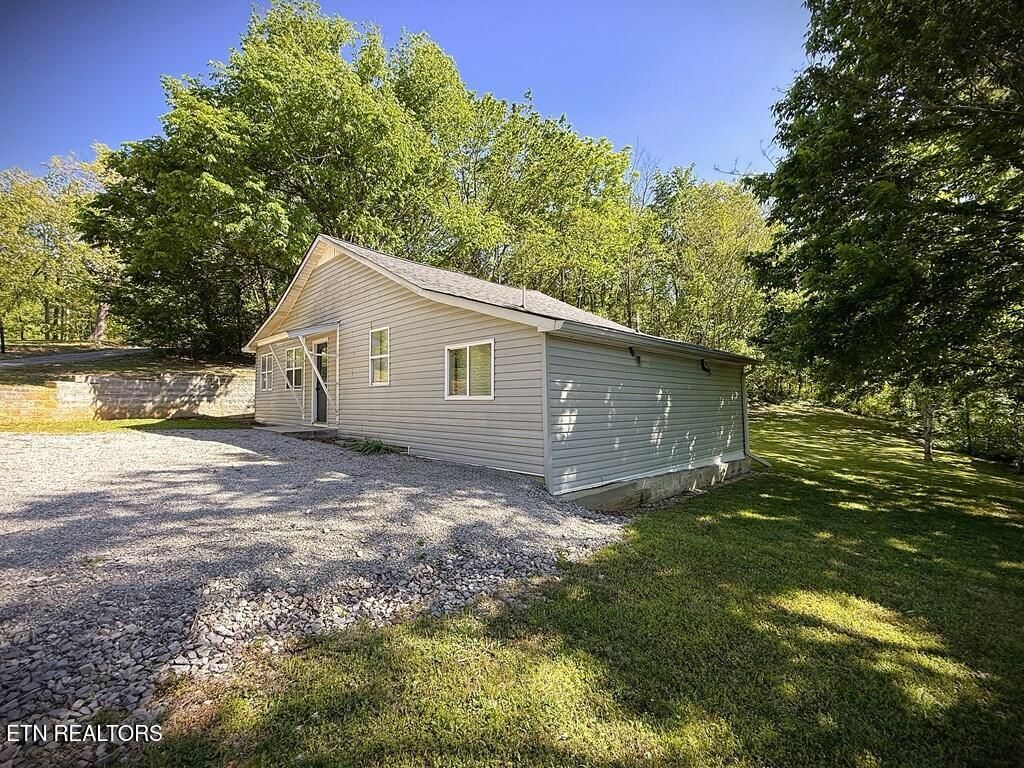 Photo of 2241 Byrdstown Hwy, Livingston, TN 38570 (MLS # 1337984)