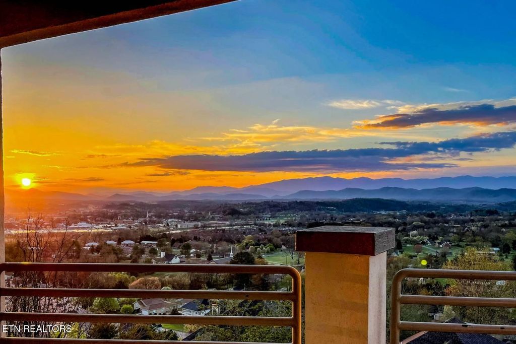 Photo of 446 maggie mack Lane, Sevierville, TN 37862 (MLS # 1325574)