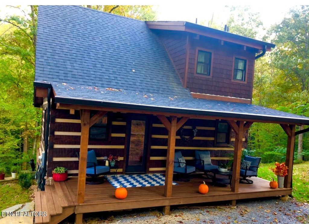 Photo of 151 Flynn Rd, Walland, TN 37886 (MLS # 1330469)