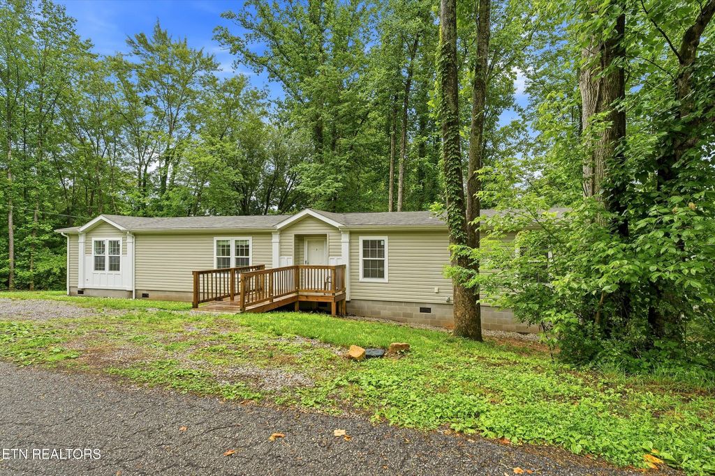 Photo of 144 Zeni Lane, Harriman, TN 37748 (MLS # 1343284)