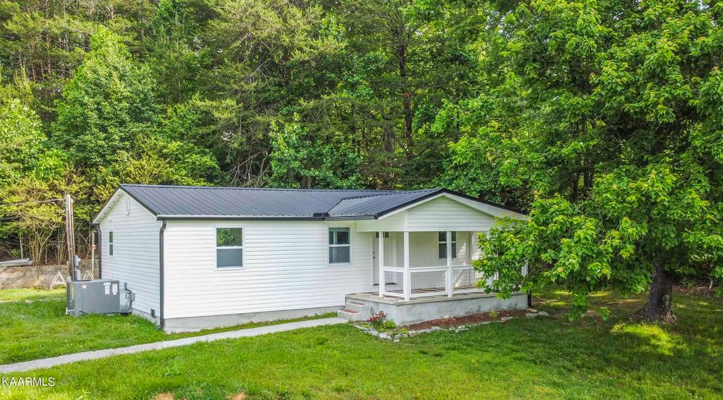 Photo of 4818 Hickory Valley Rd, Heiskell, TN 37754 (MLS # 1228802)