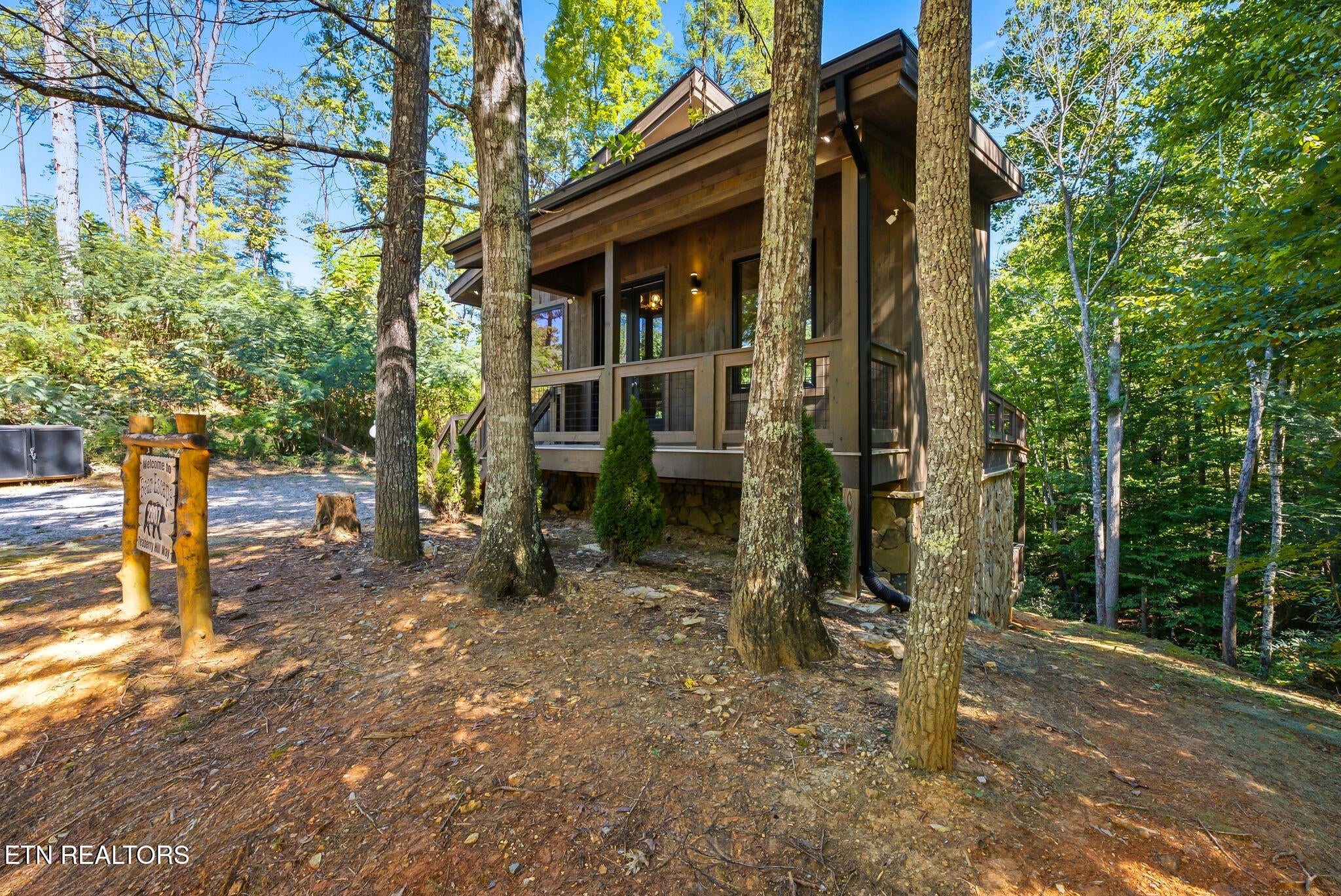 2807 Teaberry Hill Way