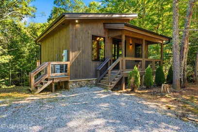 2807 Teaberry Hill Way Sevierville TN 37862