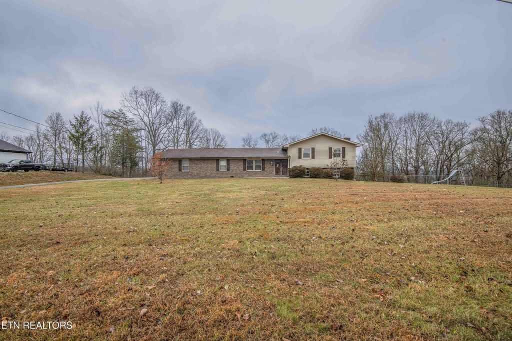 Photo of 526 Stephens Rd, Rocky Top, TN 37769 (MLS # 1323792)