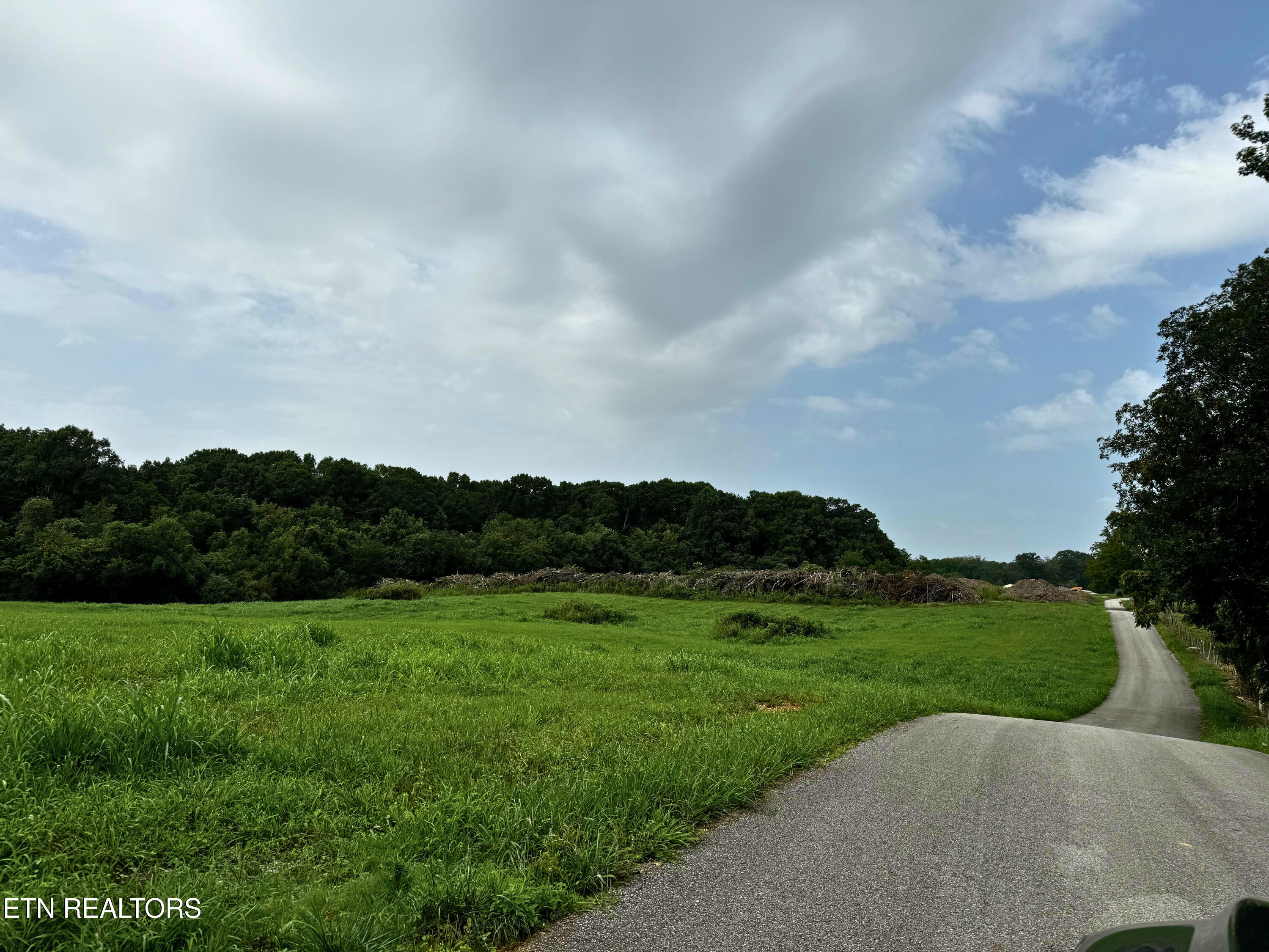 600 Bell View (6.93 Acres) Rd