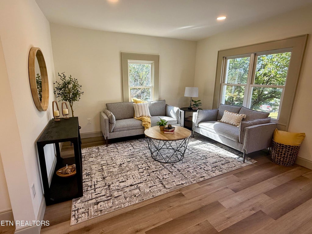 Photo of 910 Reed St, Knoxville, TN 37921 (MLS # 1353760)