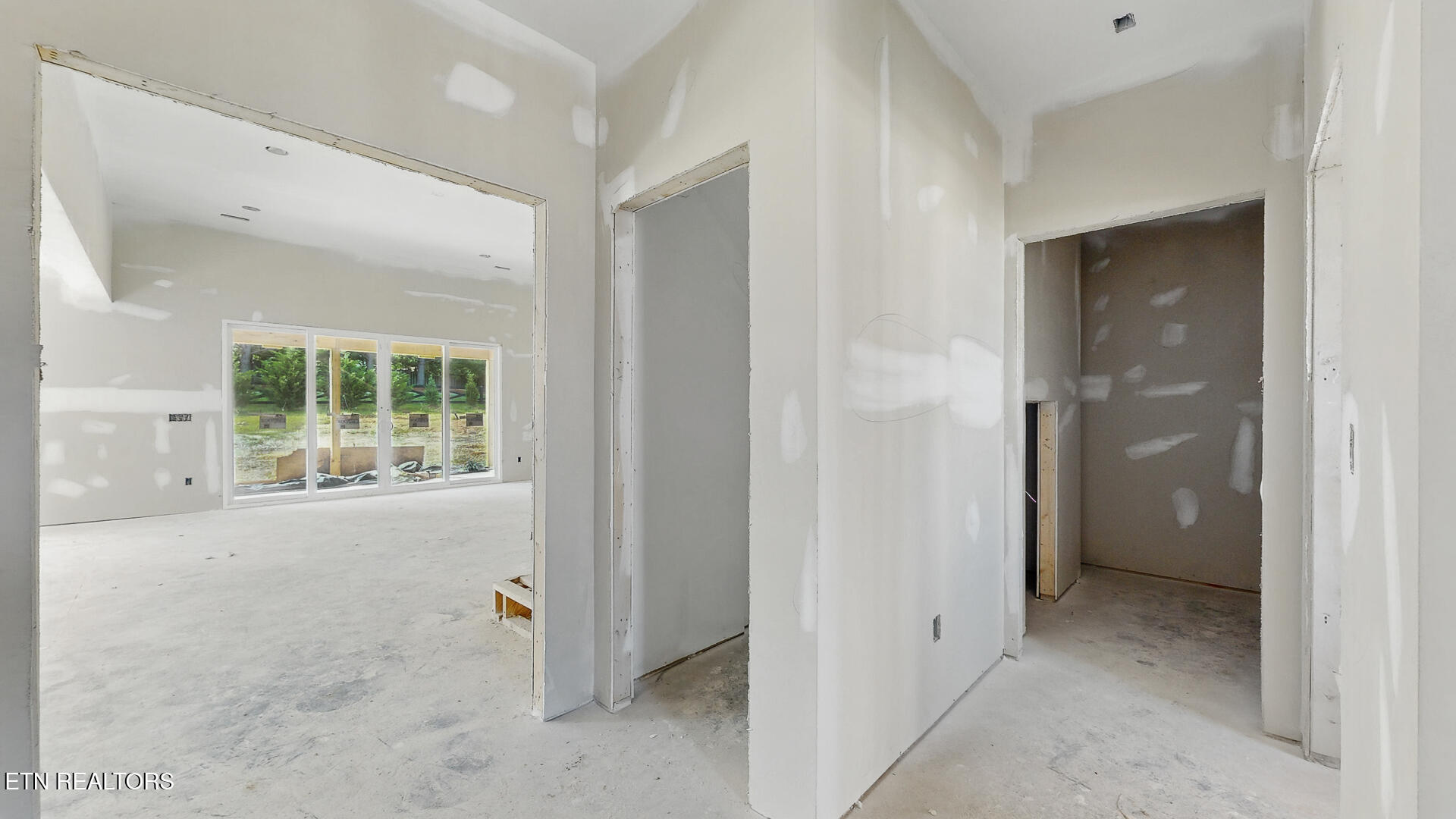 8109 Carolina Cherry Lane