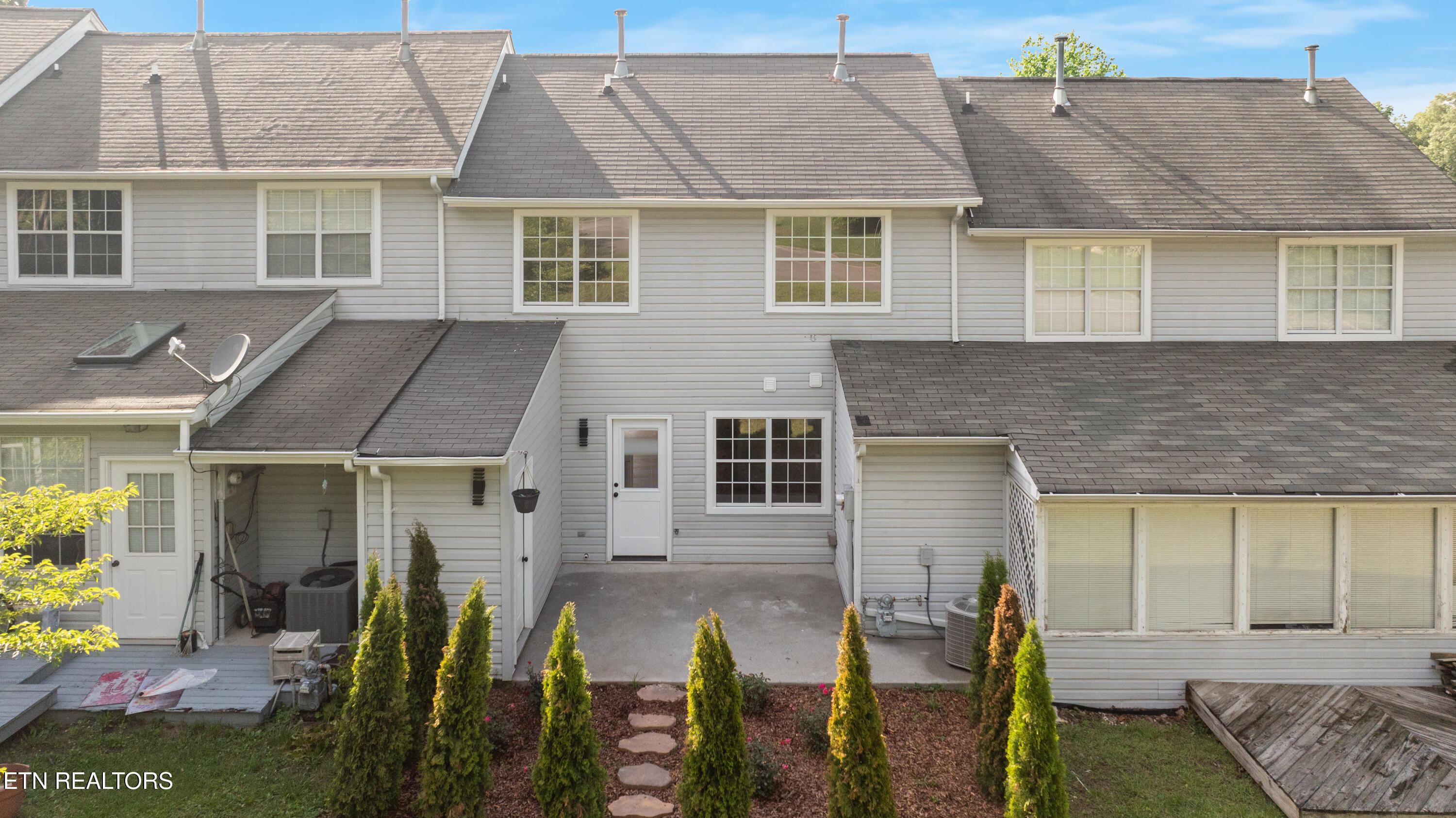 103 Hanover Place