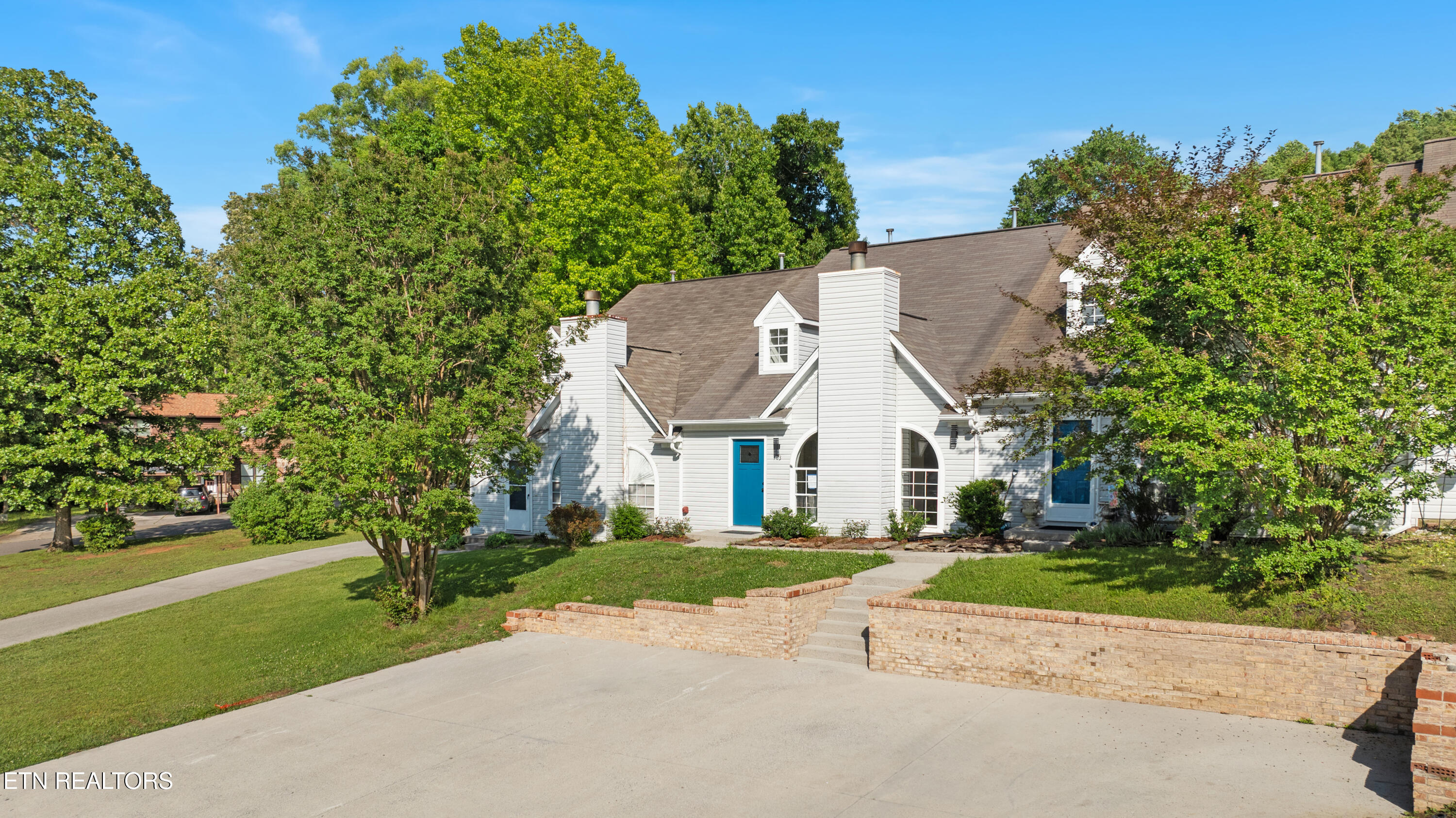 103 Hanover Place