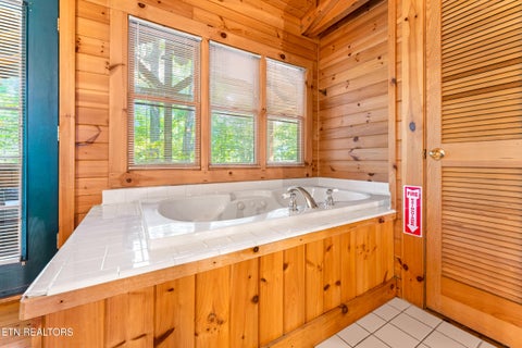 Tiny photo for 560 Thissa Way, Gatlinburg, TN 37738 (MLS # 1315667)