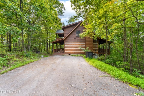 Tiny photo for 560 Thissa Way, Gatlinburg, TN 37738 (MLS # 1315667)
