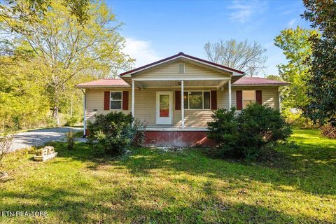 Photo of 706 Wooldridge Lane, Jellico, TN 37762 (MLS # 1318343)