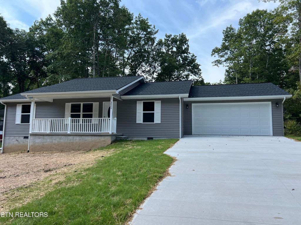 Photo of 3002 Manhato Rd, Crossville, TN 38572 (MLS # 1298408)