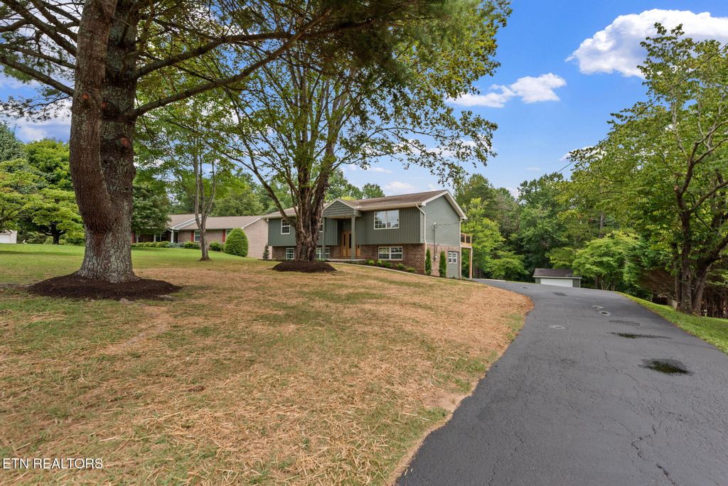 Photo of 1205 Hoss Rd, Powell, TN 37849 (MLS # 1310280)