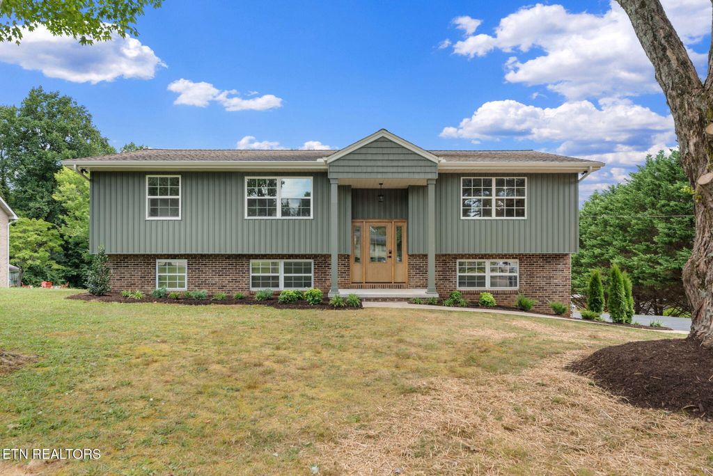 Photo of 1205 Hoss Rd, Powell, TN 37849 (MLS # 1310280)