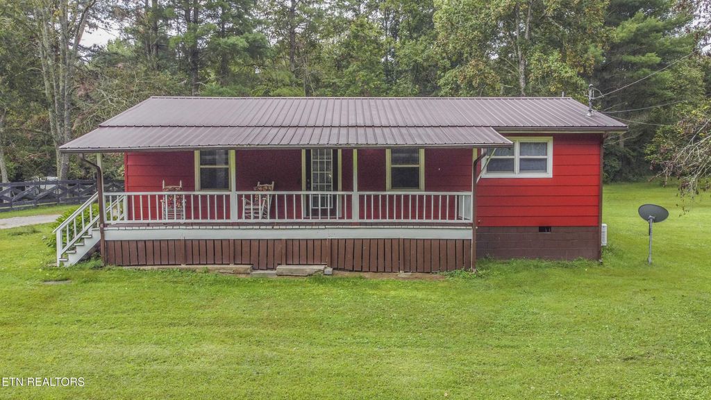 Photo of 239 Doc Huling Rd, Robbins, TN 37852 (MLS # 1314473)