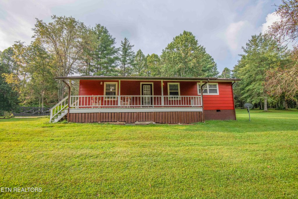Photo of 239 Doc Huling Rd, Robbins, TN 37852 (MLS # 1314473)