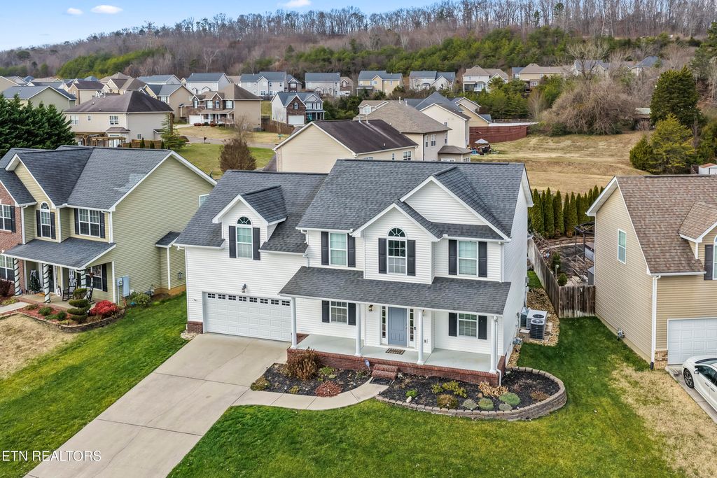 Photo of 6313 McMillan Creek Drive, Knoxville, TN 37924 (MLS # 1324083)