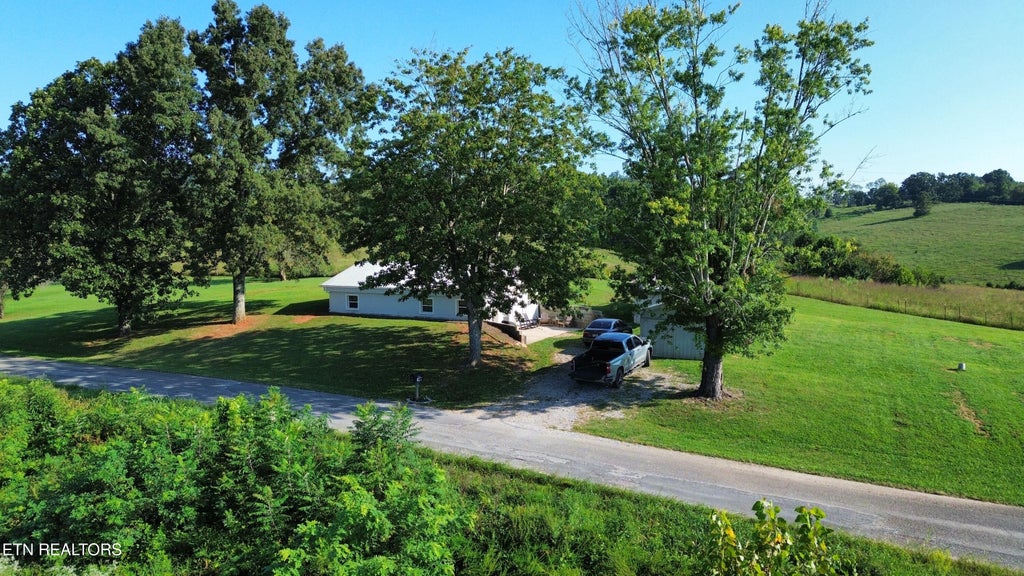 Photo of 333 Deerfield Rd, Rutledge, TN 37861 (MLS # 1353820)