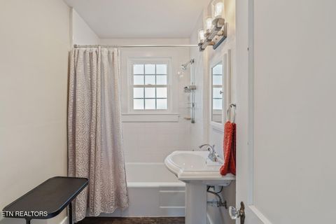 Tiny photo for 1427 Exeter Ave, Knoxville, TN 37921 (MLS # 1318461)