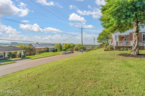 Tiny photo for 1427 Exeter Ave, Knoxville, TN 37921 (MLS # 1318461)