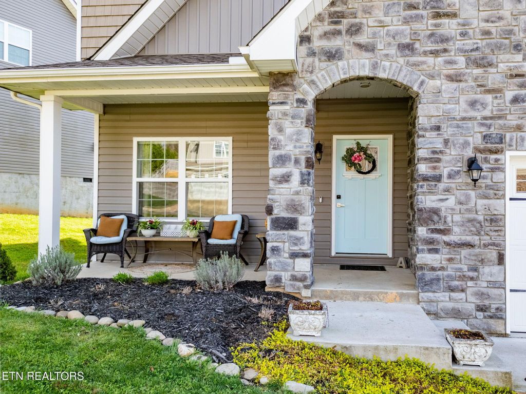 Photo of 3147 Oakwood Hills Lane, Knoxville, TN 37931 (MLS # 1332896)