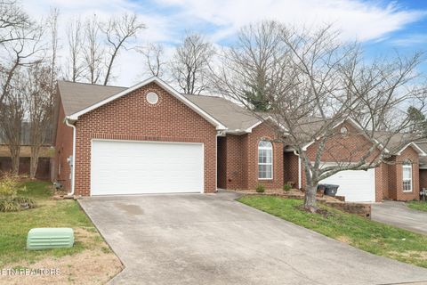 Photo of 2495 Glen Meadow Rd, Knoxville, TN 37909 (MLS # 1325901)