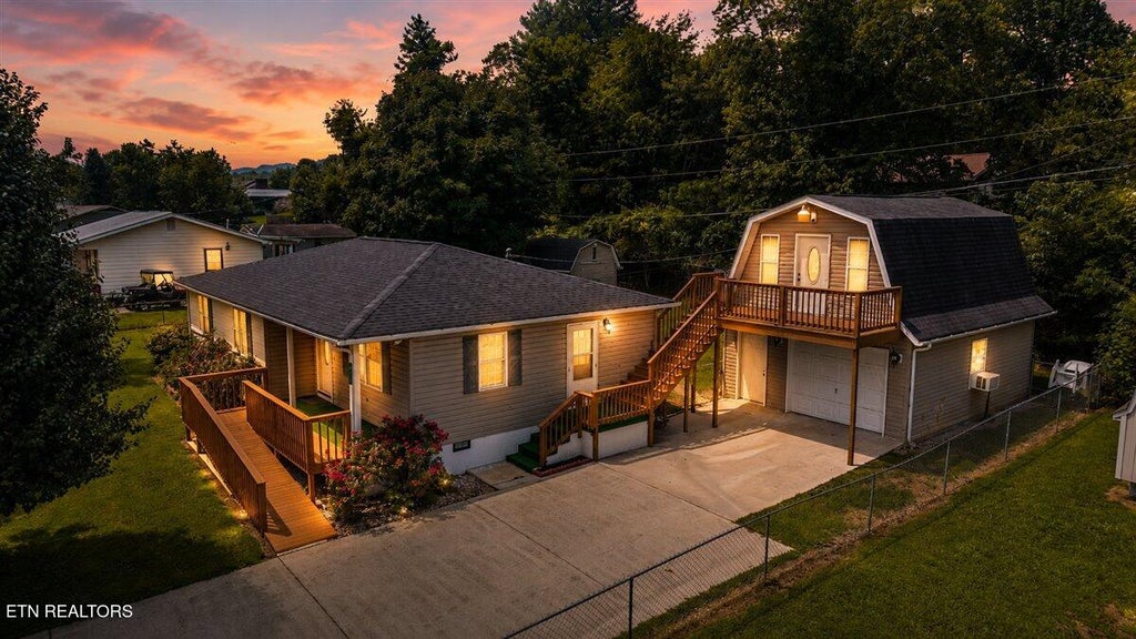 Photo of 227 Higdon Lane, LaFollette, TN 37766 (MLS # 1352536)