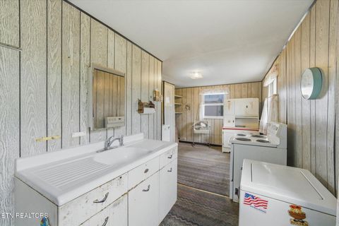 Tiny photo for 101 Dowlen Lane, Rocky Top, TN 37769 (MLS # 1340364)