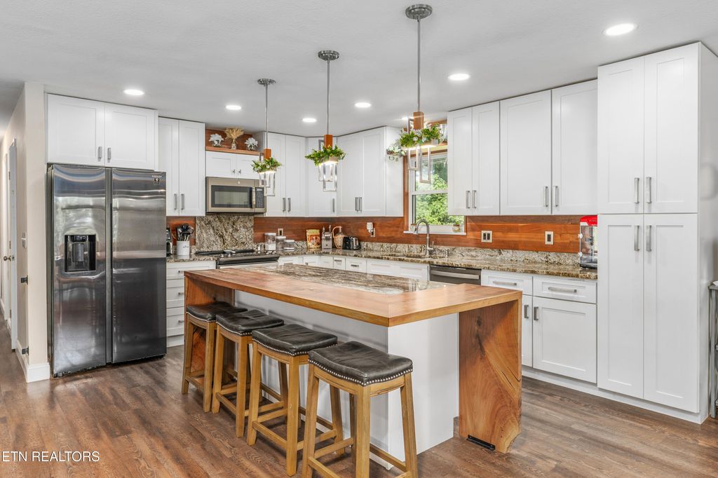 Photo of 2647 May Ave, Maryville, TN 37804 (MLS # 1324270)