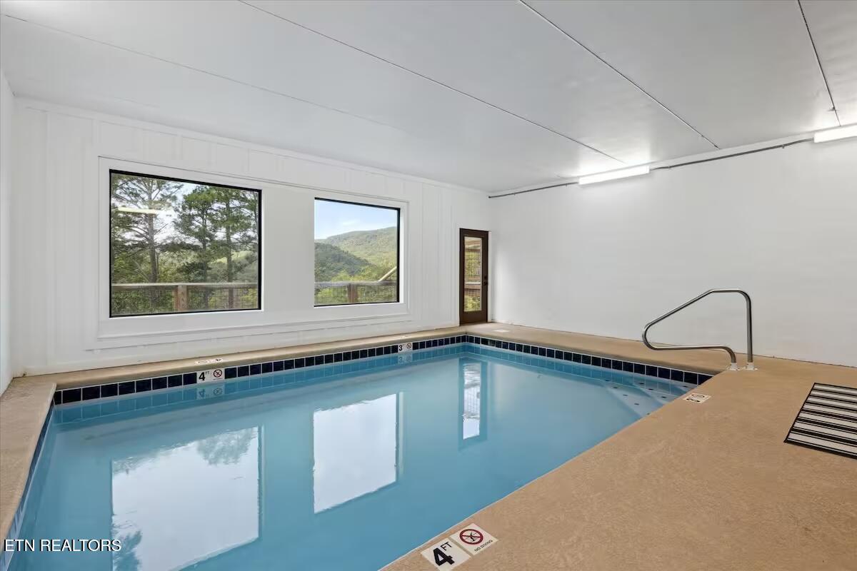 3142 Smoky Bluff Tr