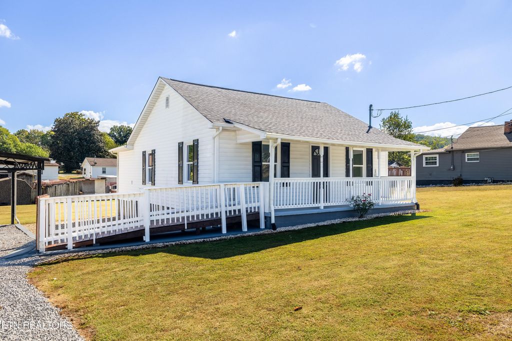 Photo of 323 Abrams St, Rockford, TN 37853 (MLS # 1237654)