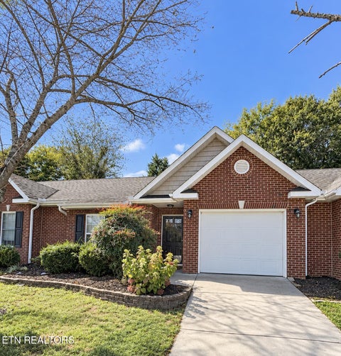 Photo of 1135 Crested Springs Way, Knoxville, TN 37923 (MLS # 1357448)