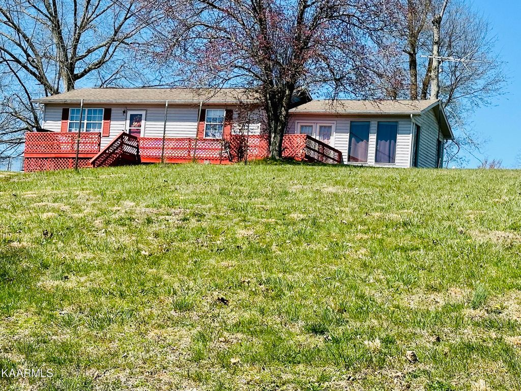 Photo of 312 FAWN TRAIL Drive, New Tazewell, TN 37825 (MLS # 1222201)