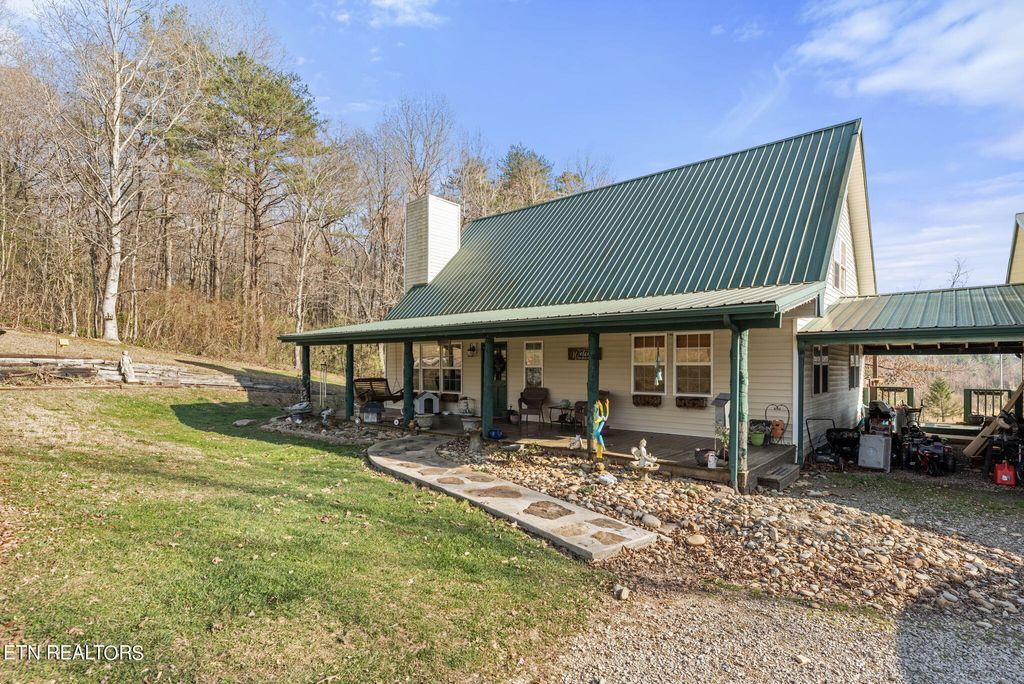 Photo of 1516 Knoxville Hwy, Wartburg, TN 37887 (MLS # 1256007)