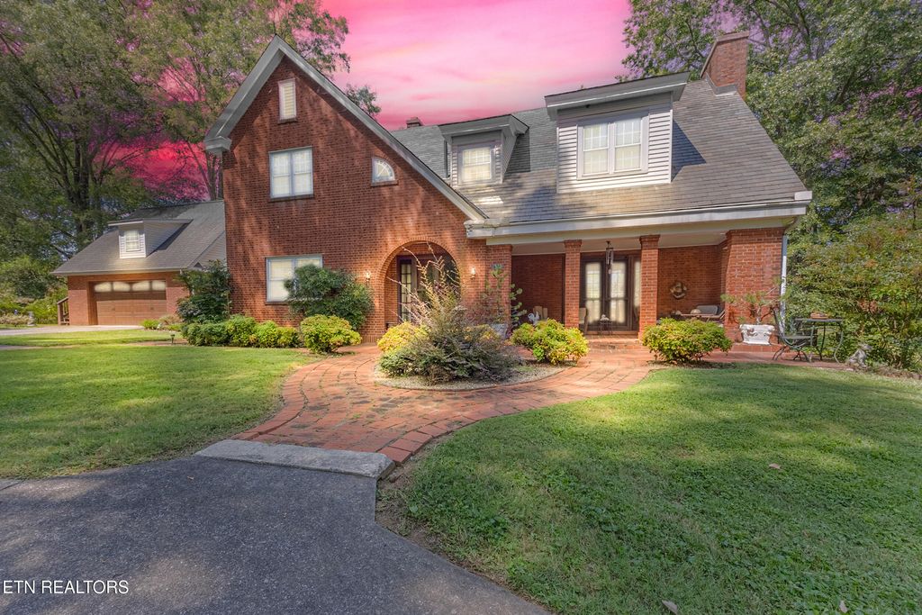 Photo of 1533 Springbrook Rd, Alcoa, TN 37701 (MLS # 1315513)