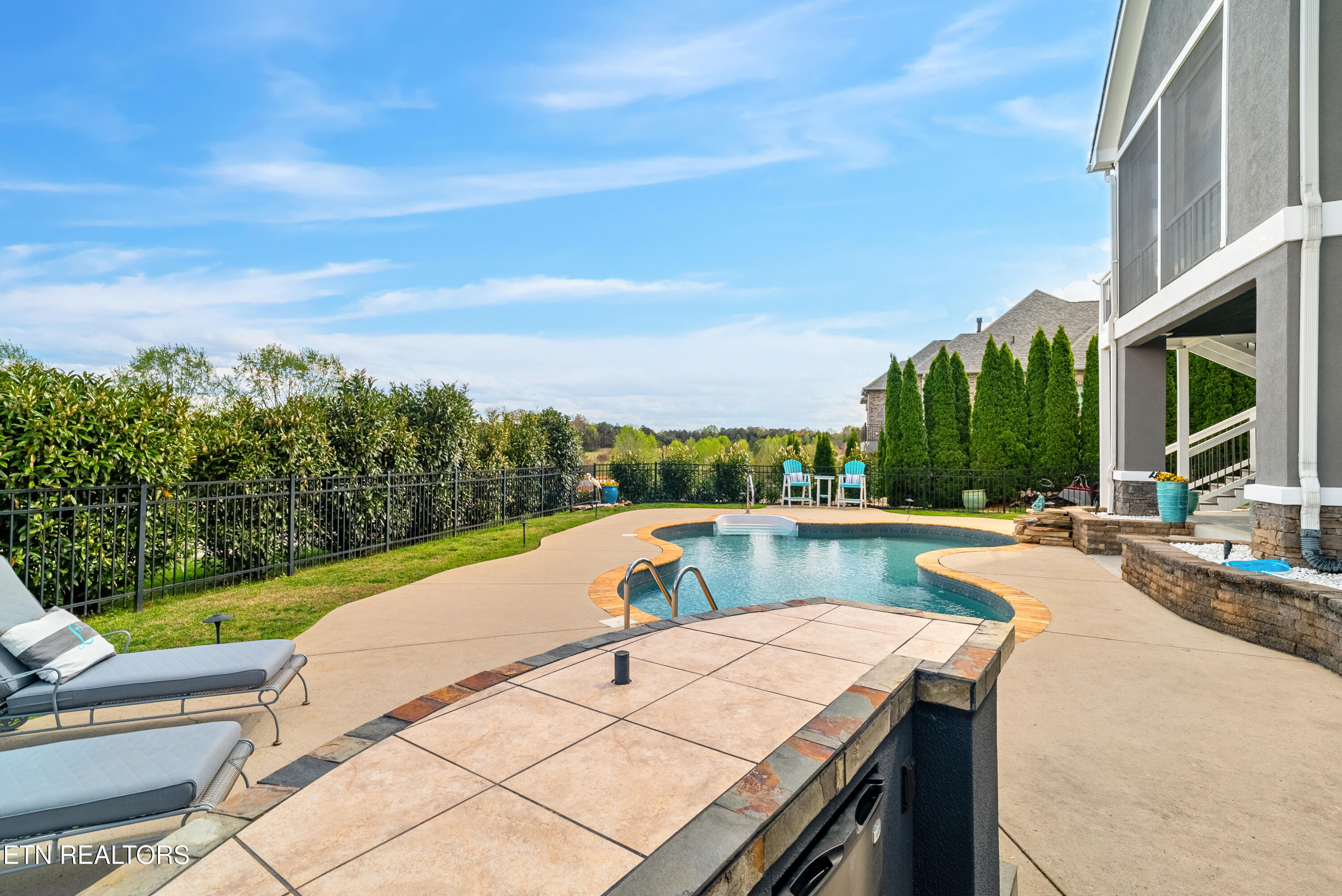 129 White Hawk Drive