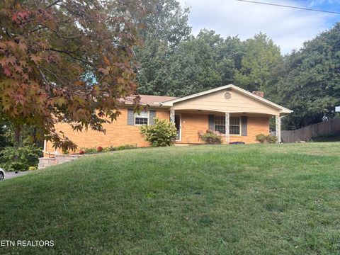 Photo of 412 Kendall Rd, Knoxville, TN 37919 (MLS # 1317664)