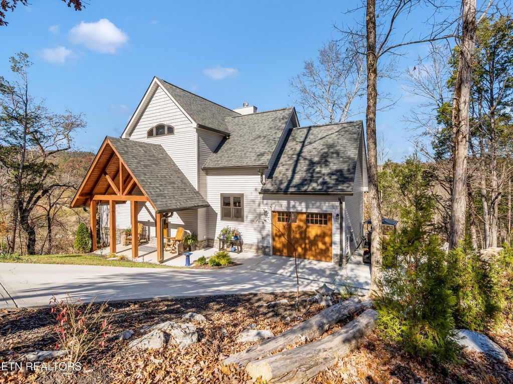 Photo of 134 Fairway Circle, Townsend, TN 37882 (MLS # 1322243)