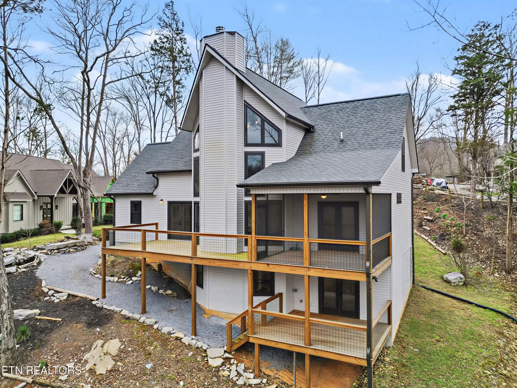 Photo of 134 Fairway Circle, Townsend, TN 37882 (MLS # 1322243)