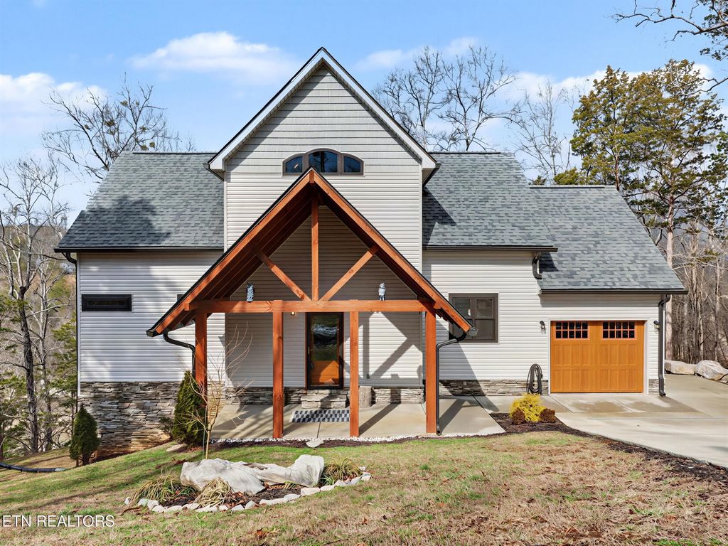 Photo of 134 Fairway Circle, Townsend, TN 37882 (MLS # 1322243)