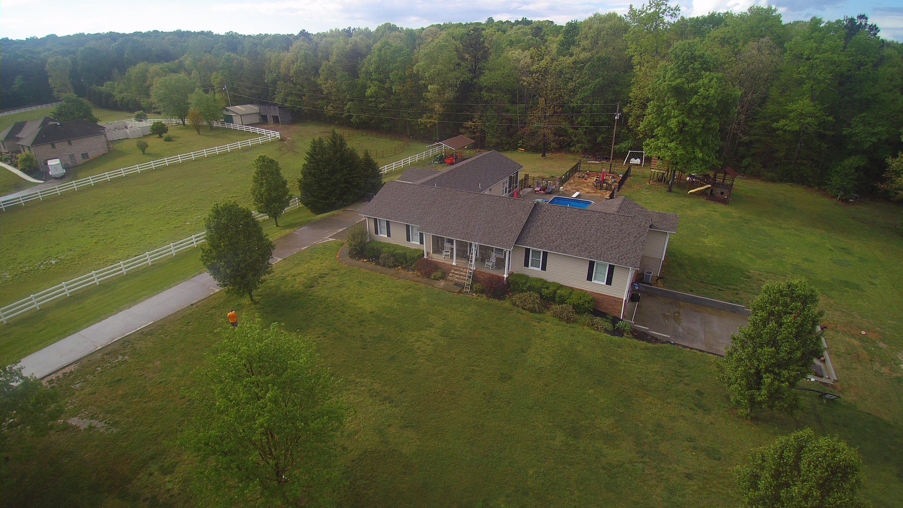 Photo 1 of 39 — 341 County Road 725, Riceville, TN 37370